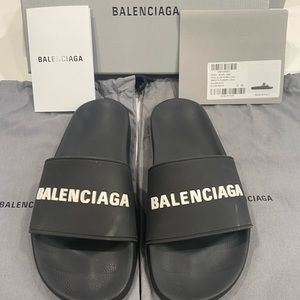 Women’s Balenciaga Slides - Size 9/39